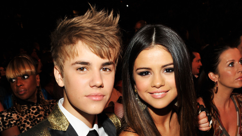 Selena Gomez and Justin Bieber smiling
