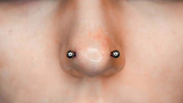 nasallang piercing in nose