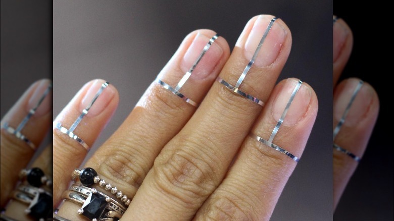Korean metallic nail trend