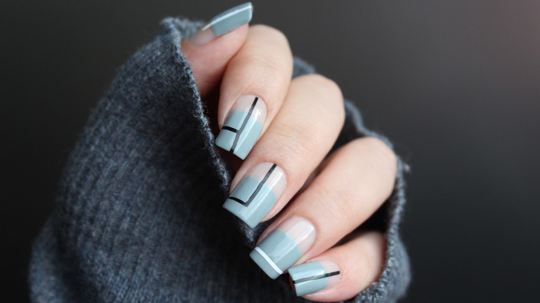 Manicure showing off negative space 