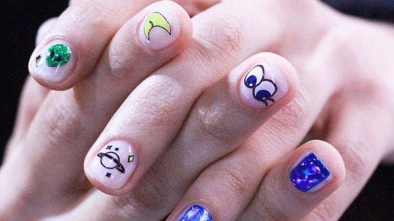 Tırnak Dövmesi, Süsleri ve Yapıştırma Sticker, Tattoo Modelleri, En Yeni ,  En Çok Satan, En Trend Model ve Nail Art Desenleri