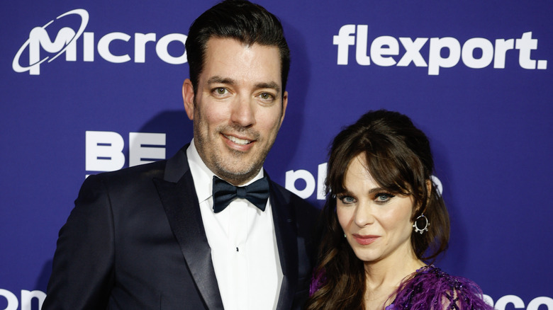 Jonathan Scott and Zooey Deschanel smiling