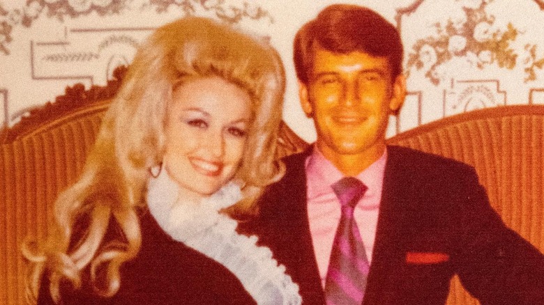 A young Dolly Parton and Carl Thomas Dean