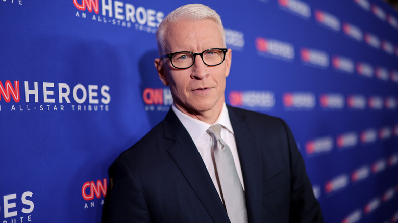 journalist Anderson Cooper posing