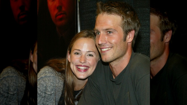 Jennifer Garner and Michael Vartan at a book signing event in 2002