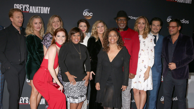 cast of "Grey's Anatomy" from 2017