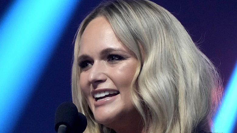 Miranda Lambert CMTs 