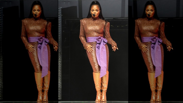 Janet Jackson singing