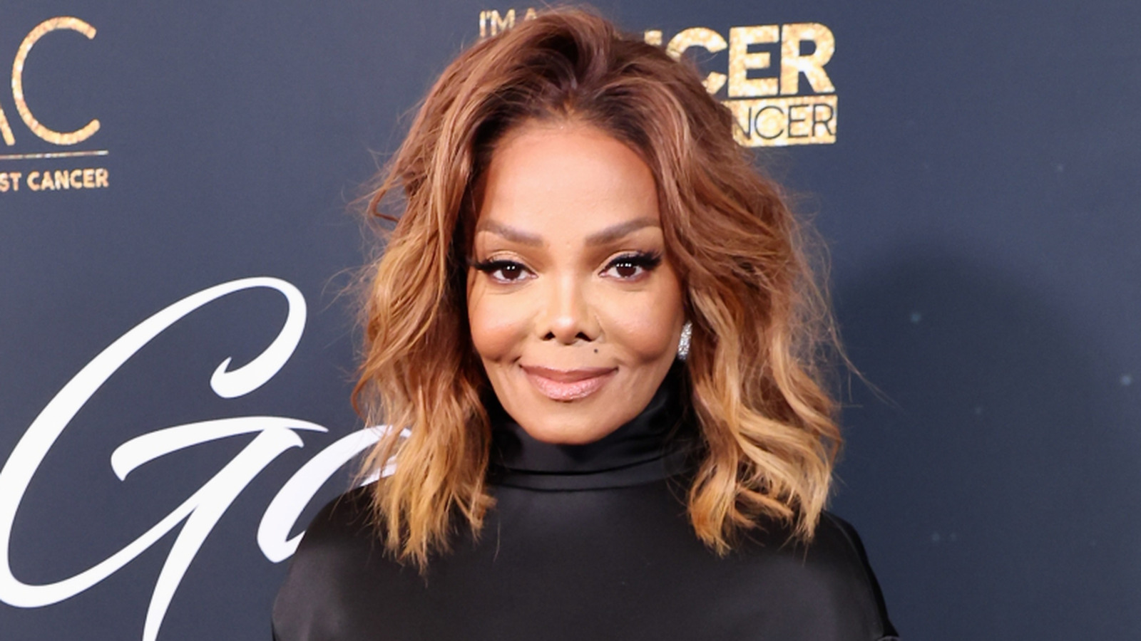<a href="https://www.thelist.com/2035243/janet-jackson-fashion-fails-will-haunt-her-forever/" target="_blank">Fashion Fails That Will Haunt Janet Jackson Forever</a>
