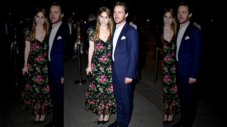 Princess Beatrice smiles while posing with her husband Edoardo Mapelli Mozzi