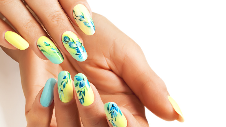 Summer Nail Designs You'll Probably Want To Wear : Pretty white flower nude  nails