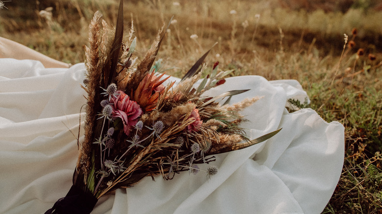 dried flowers 