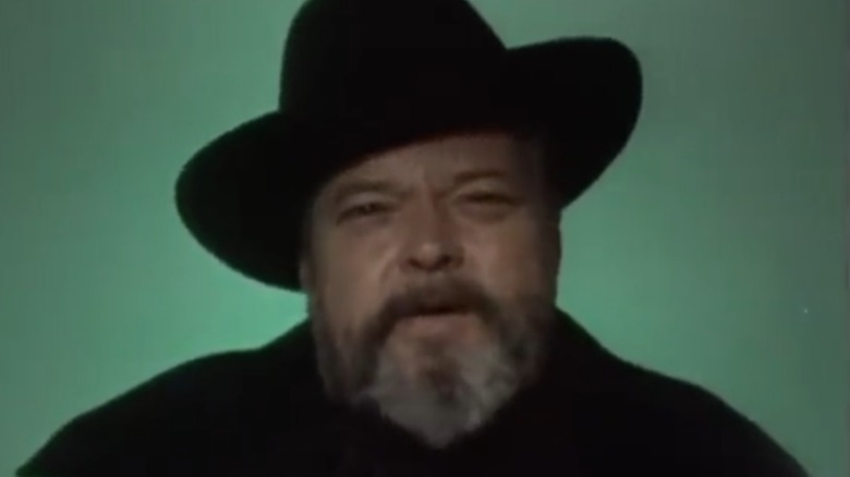 Orson Welles introducing an episode of Orson Welles' Great Mysteries.