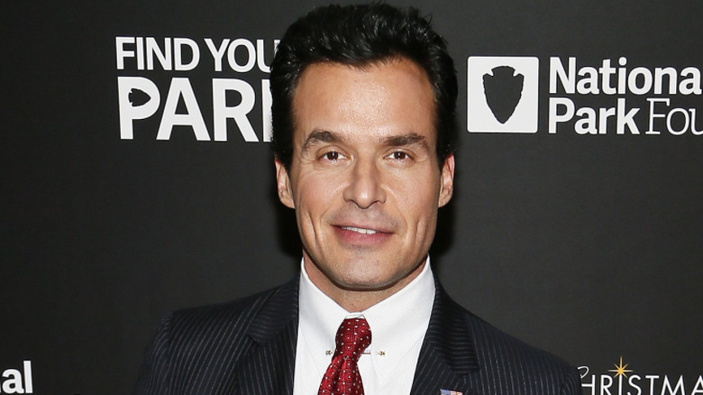 Antonio Sabàto Jr. smiling