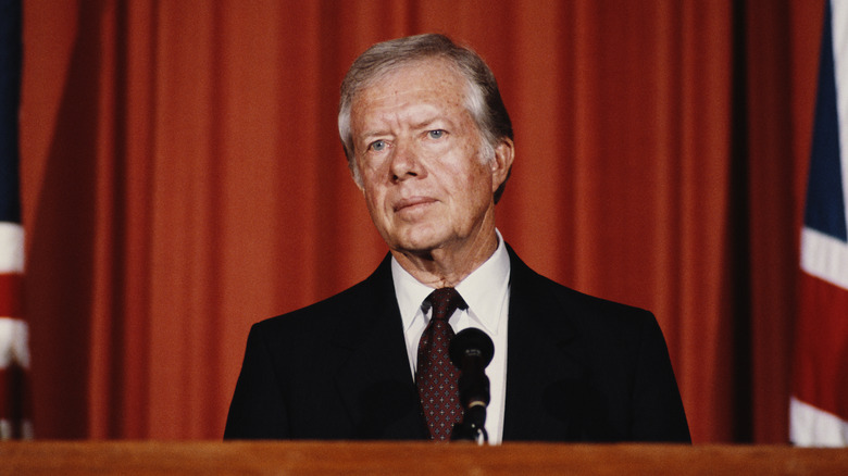 Former U.S. President Jimmy Carter holding a press conference in London in 1986