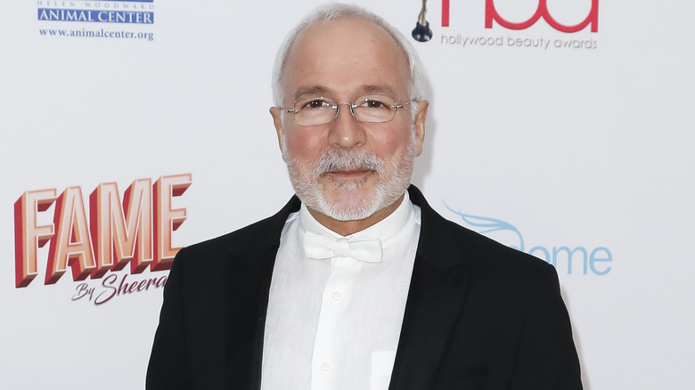Enzo Angileri at beauty awards