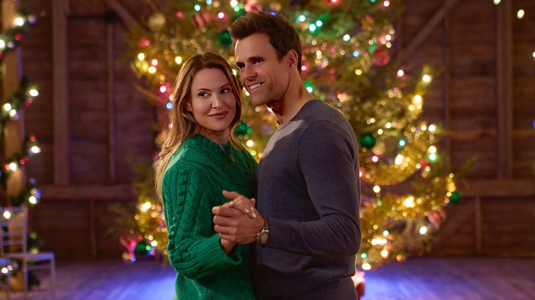 Jill Wagner and Cameron Mathison