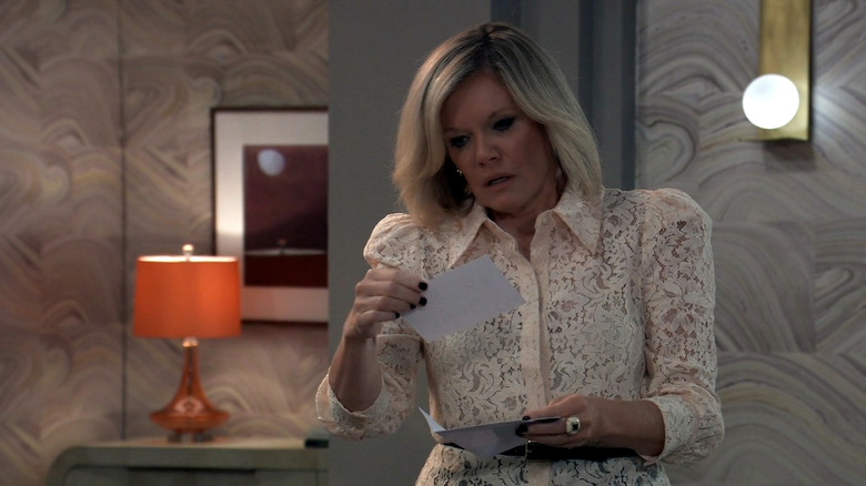 General Hospital's Ava looking shocked reading a note
