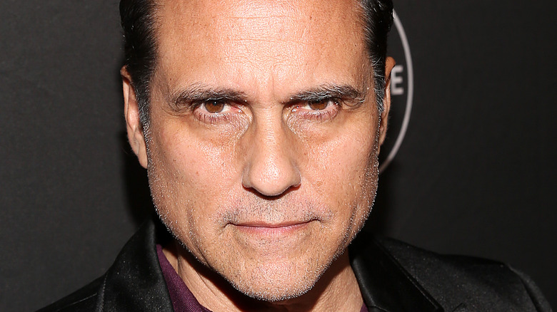 Maurice Benard posing