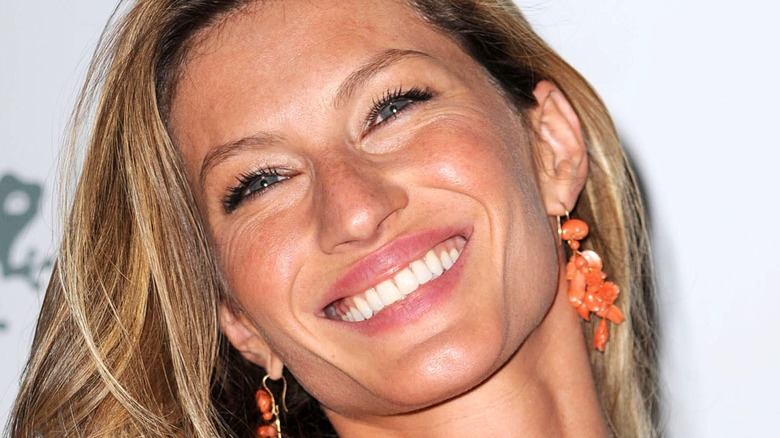 Gisele smiling