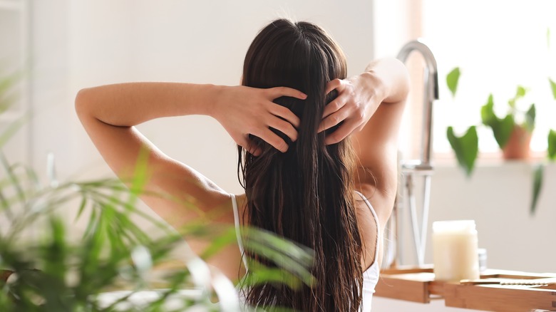 woman with long healthy hair