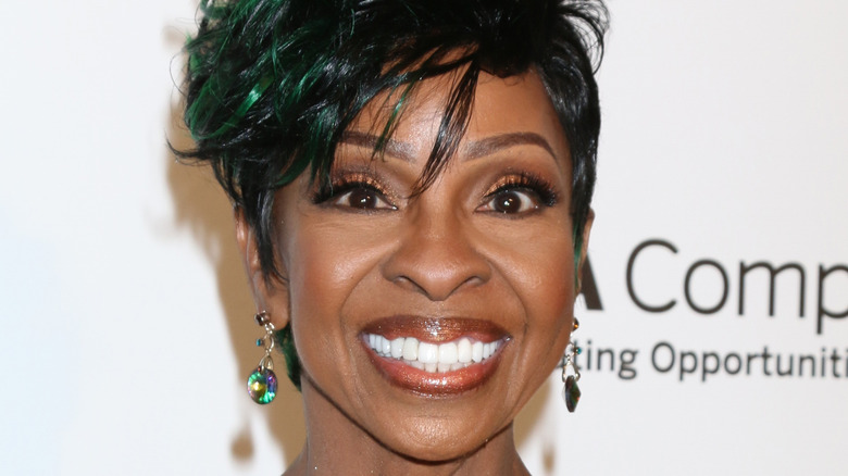 Gladys Knight smiling on red carpet