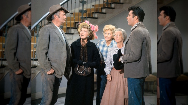 The cast of the Beverly Hillbillies filming a scene together, including Buddy Ebsen, Bea Benaderet, Donna Douglas, Irene Ryan and Max Baer, Jr.