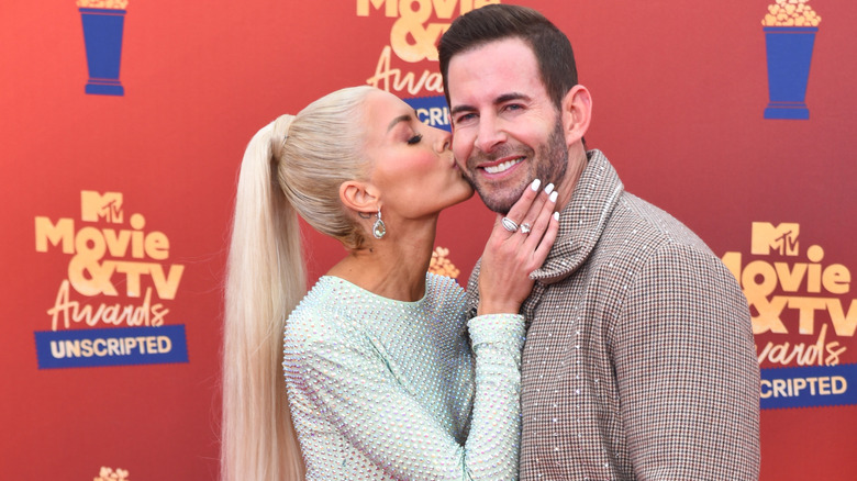 Heather kissing Tarek El Moussa