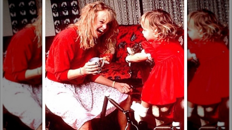 Goldie Hawn and Kate Hudson smiling together