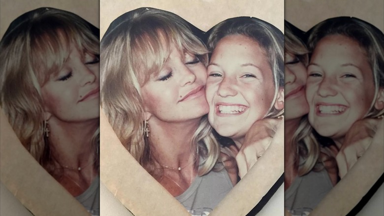 Goldie Hawn hugs Kate Hudson