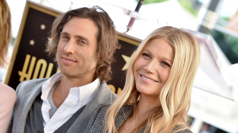Gwyneth Paltrow posing with second husband Brad Falchuk