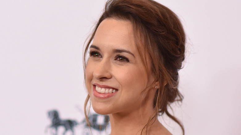 Lacey Chabert side profile
