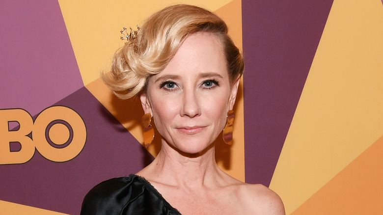 Anne Heche smiling at event