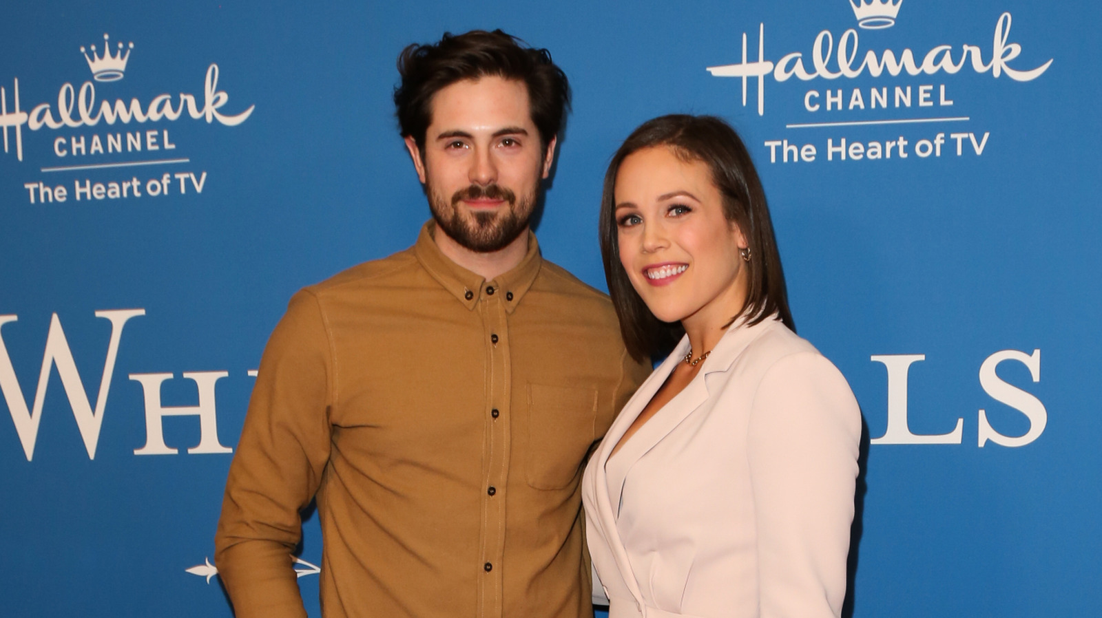 Hallmark Movies & TV Shows You Might Not Realize Were Inspired By Popular Books