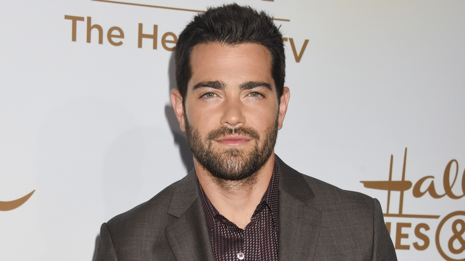 Hallmark Star Jesse Metcalfe Is Ready For A Desperate Housewives Reboot