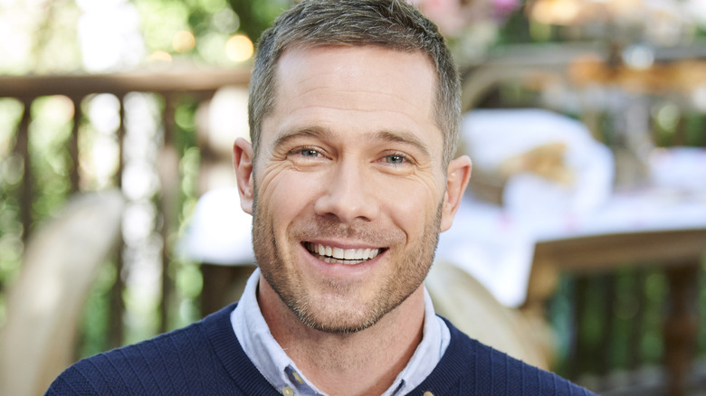 Luke Macfarlane smiling 