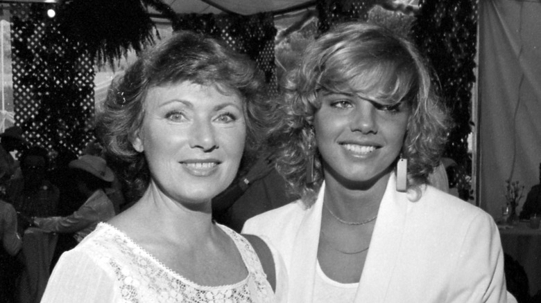 Marion Ross smiling with her daughter at an event in the 1980s