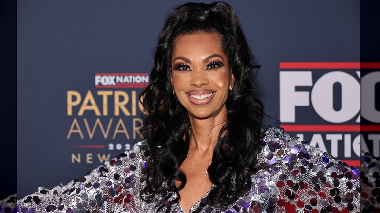 Harris Faulkner smiling
