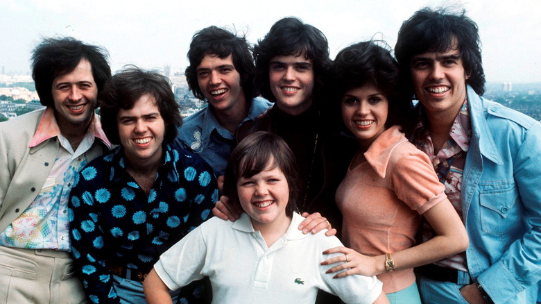 the osmond family posing