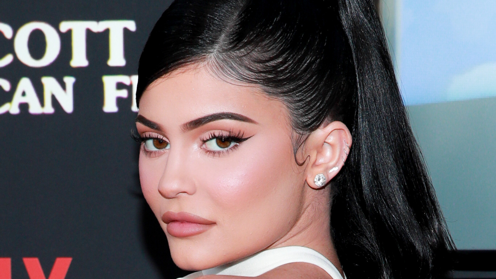 Kylie Jenner Makeup Artist Hrush Saubhaya Makeup