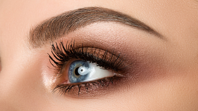 Woman with a bronze smokey eye