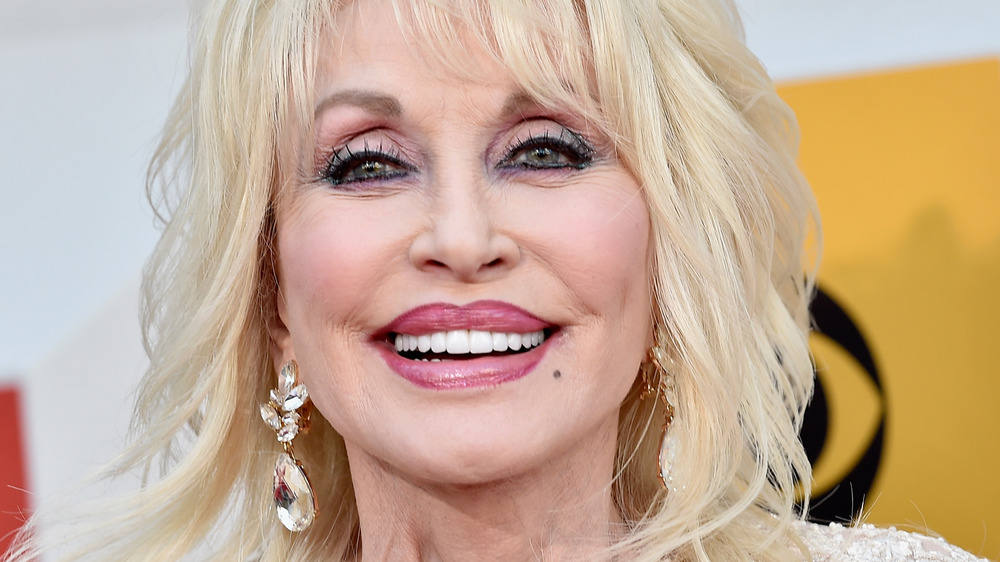 Dolly Parton smiling 