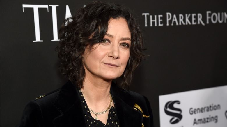 Sara Gilbert attends a 2020 benefit dinner