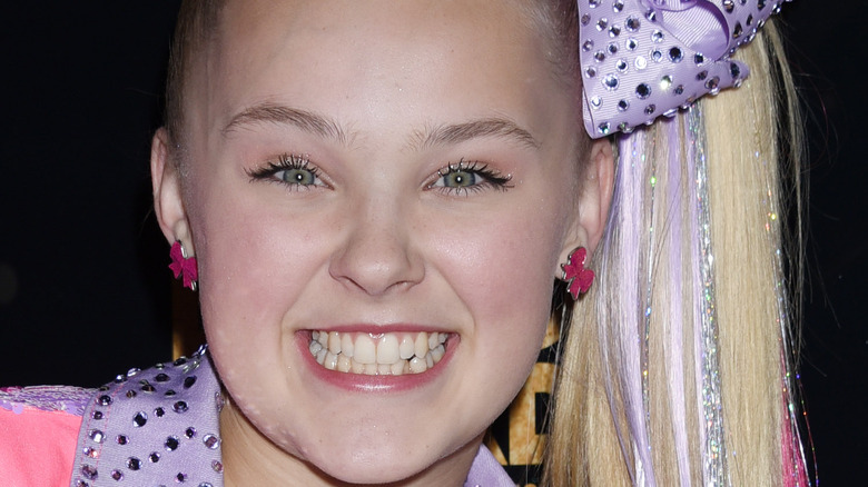 JoJo Siwa smiling 