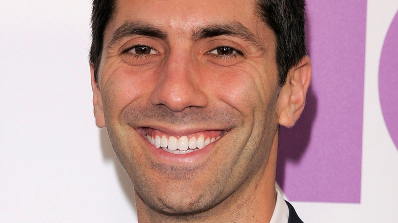 Closeup of Nev Schulman smiling