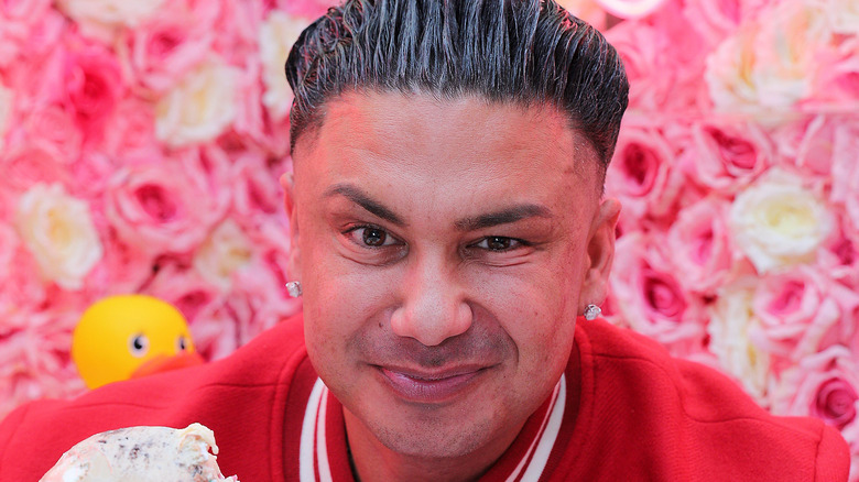 Pauly D smizing