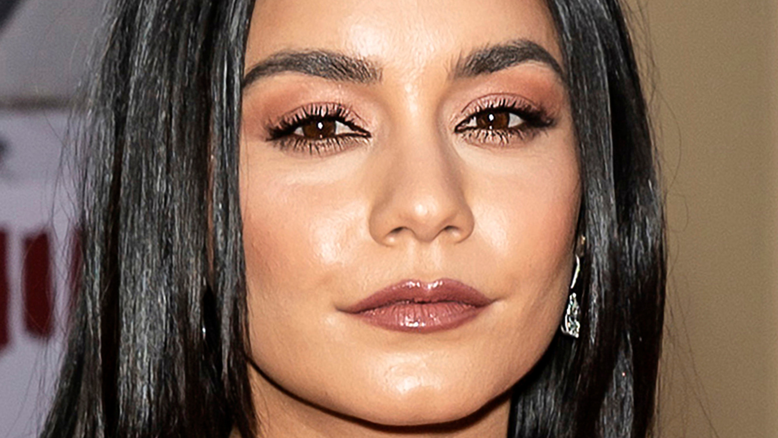 Here's How Vanessa Hudgens Tames Her Naturally Curly Hair
