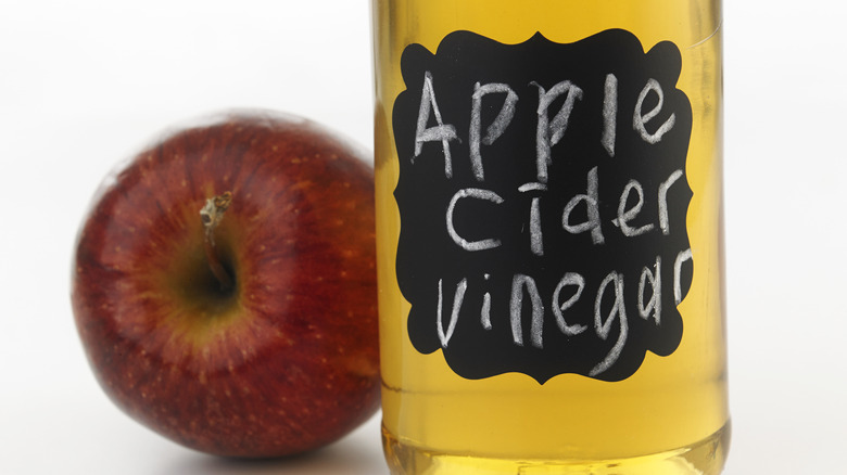 Apple and apple cider vinegar