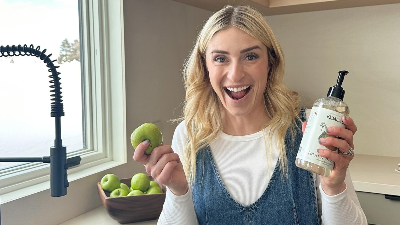 Here's What HGTV's Jasmine Roth Looks Like Makeup-Free