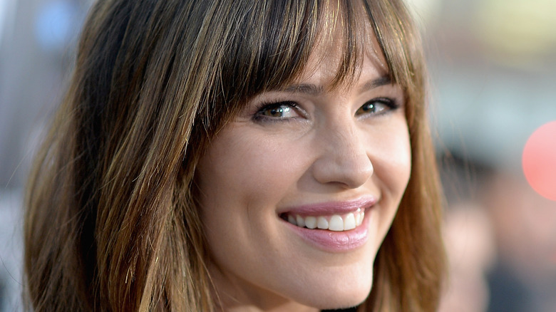 Jennifer Garner smiling on the red carpet